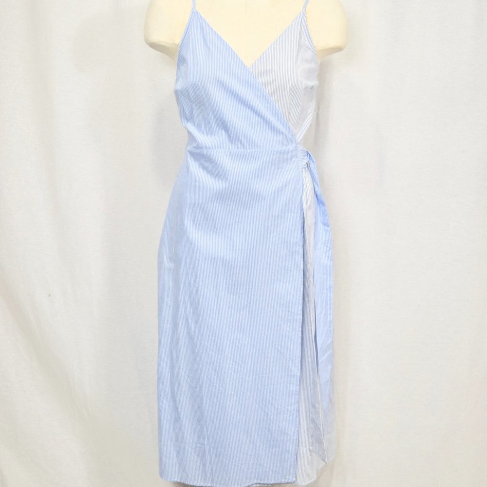 THE ROOM blue & white summer wrap dress